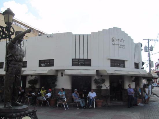 Grands Restaurant-Colonial Zone