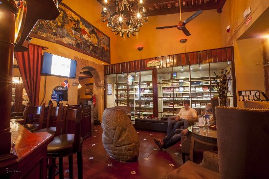 Dominican Cigars - Tabaco & Ron Cigar Club