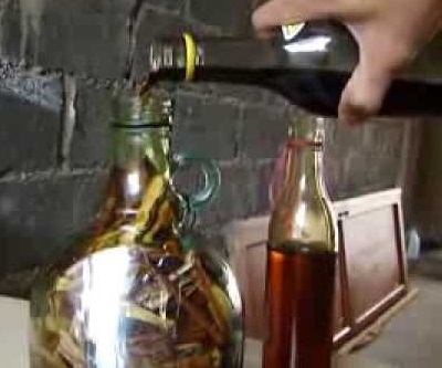 Making Dominican Mamajuana