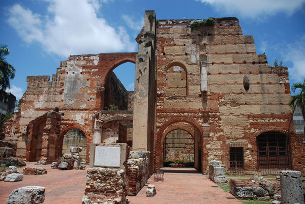 Colonial-Zone-600