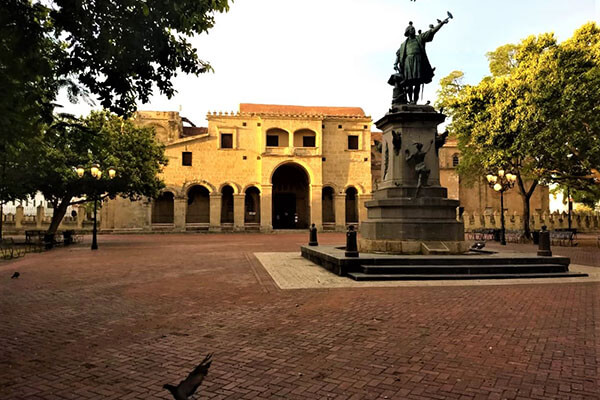 Tour of Santo Domingo -Columbus Park
